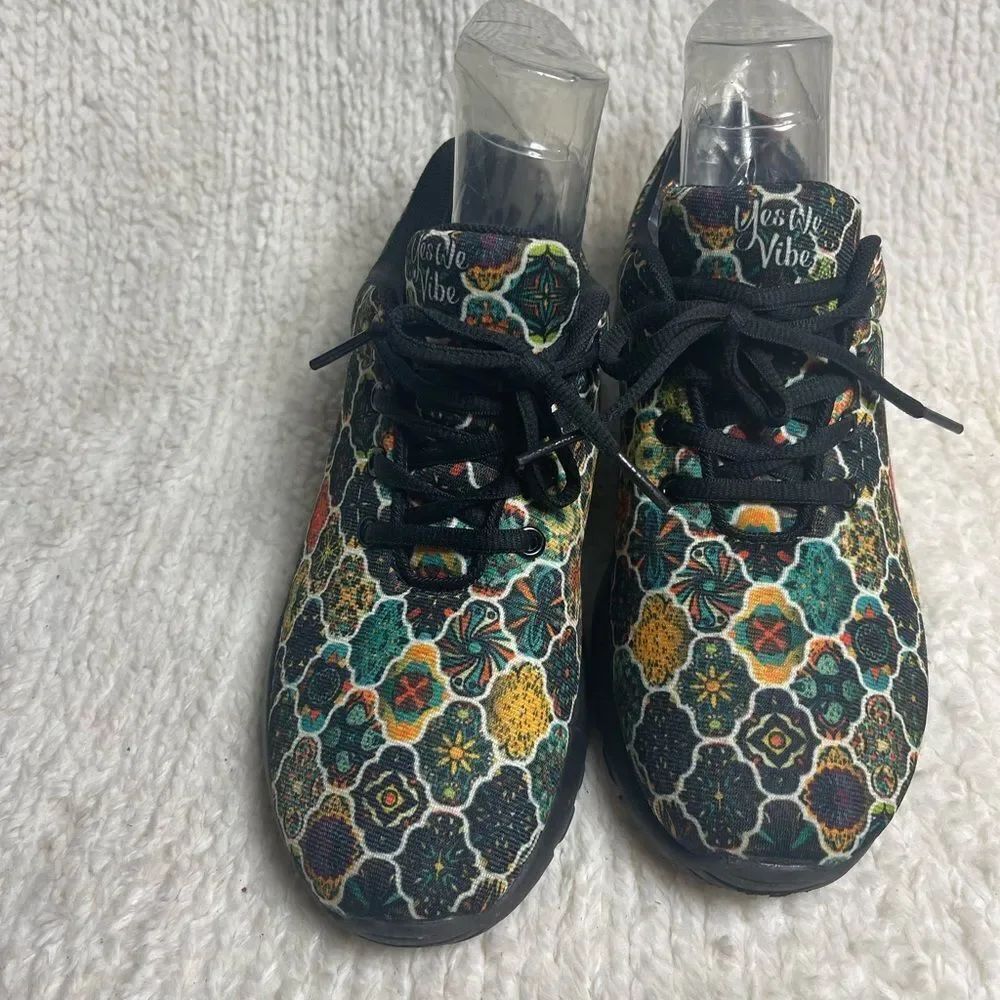 Yes We Vibe Unisex Bohemian Pattern colorful fall colors sneakers W SZ8 M SZ6
